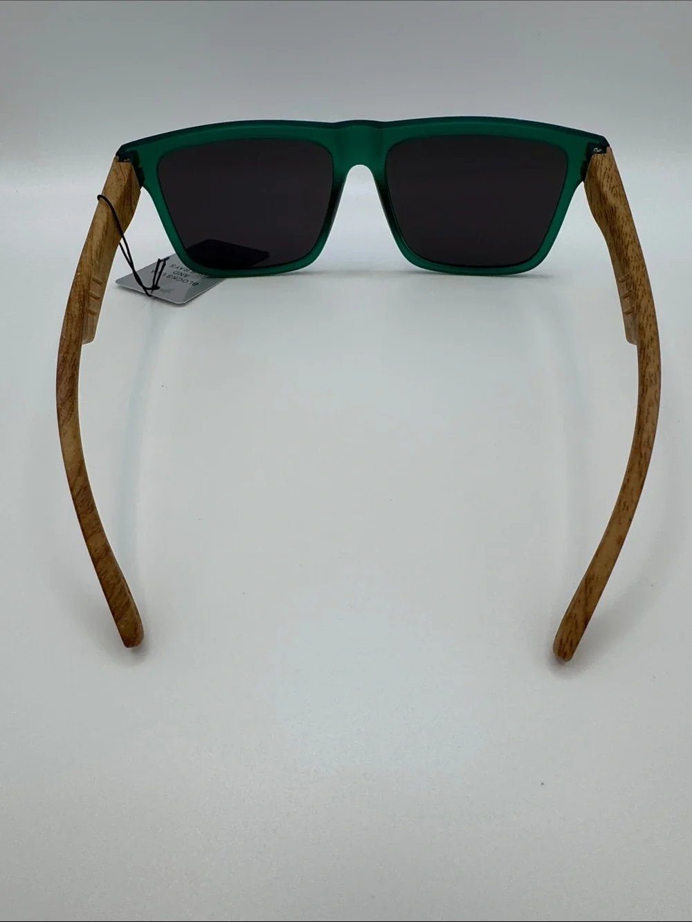 The Unbranded Brand stylish green